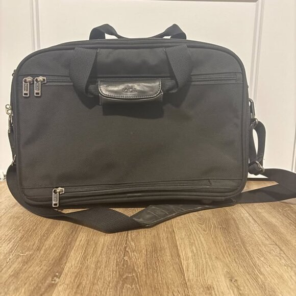 AUTHENTIC - TUMI Alpha Boarding Tote Bag – Ballistic Nylon (Model 22154D4) - Picture 4 of 4